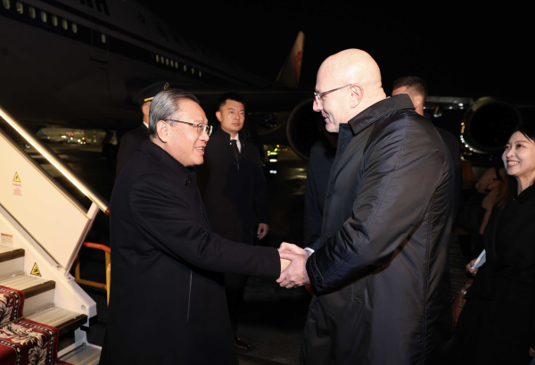 李强赴圣彼得堡会晤1.jpg